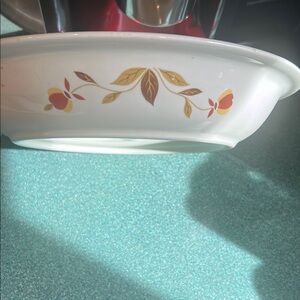 Hall’s Autumn Leaf Pie Plate